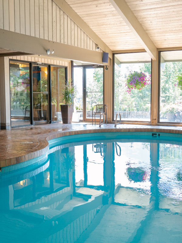 Tunnel Mountain Resort Indoor Pool