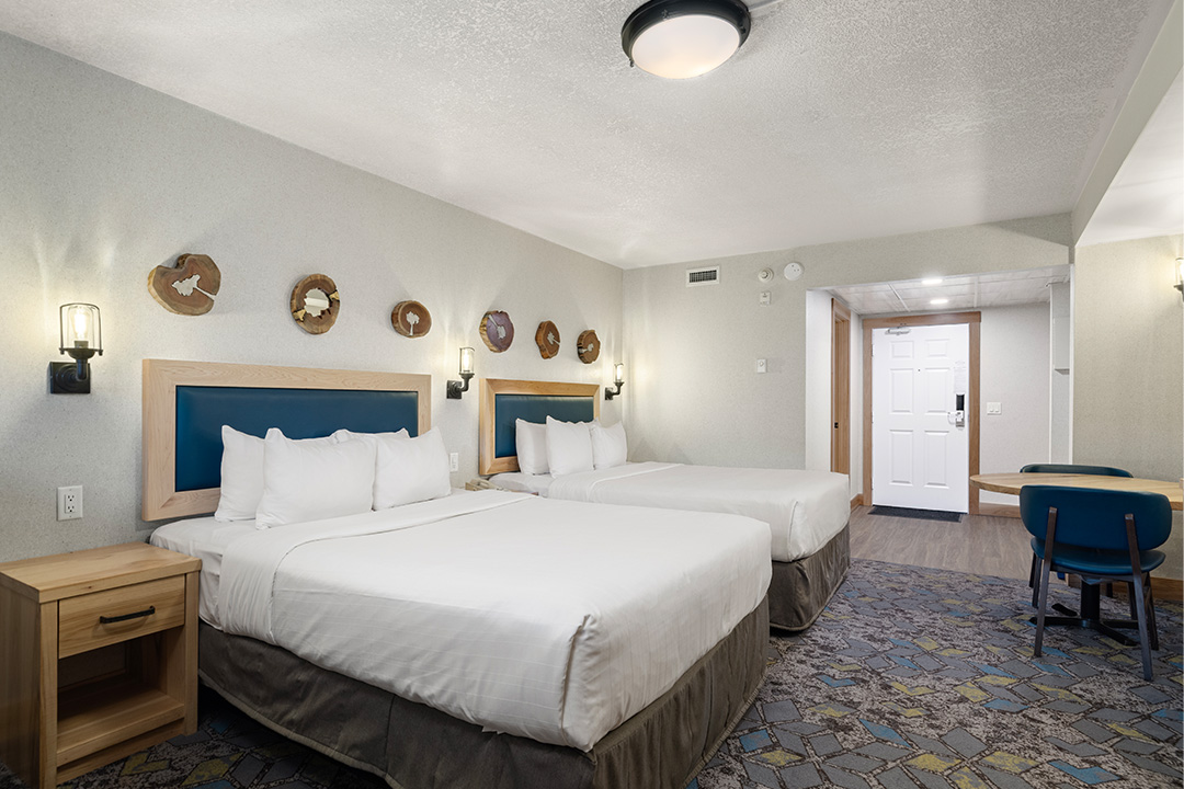 Tunnel Standard Suitea Roms 1080x720 Affordable standard resort suite accommodation perfect for weekend travelers to Banff, Alberta.