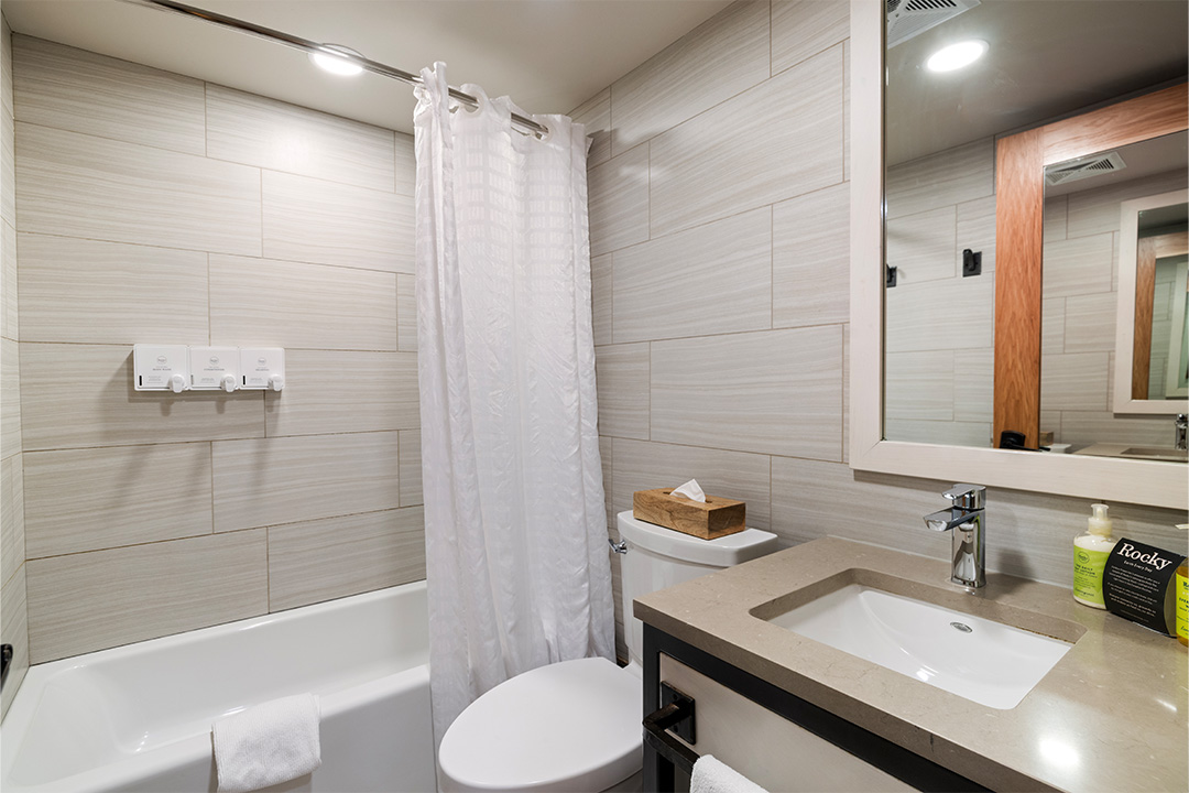 One Bedroom Condo - Bath