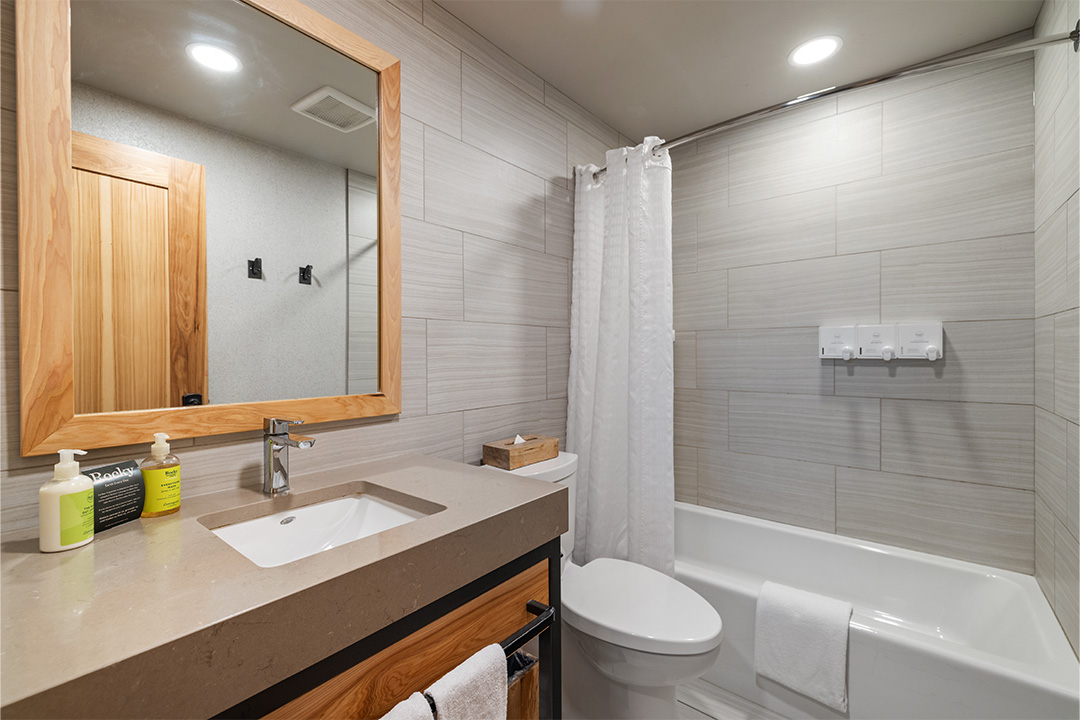 One Bedroom Three Queen Condo - Bath