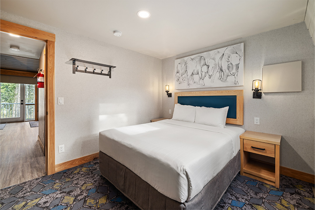 One Bedroom Three Queen Condo - Bed