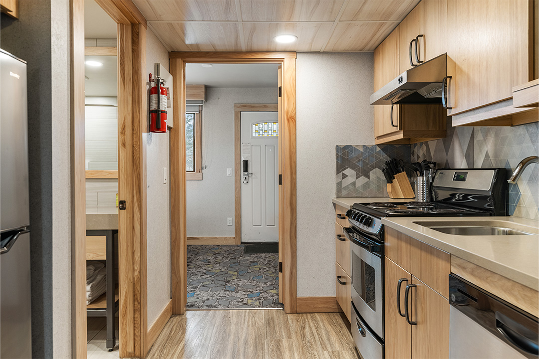One Bedroom One King Condo - Kitchen
